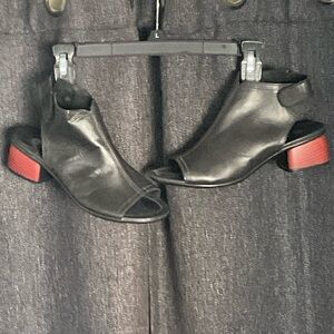 Remonte Black and Red Open-Toe Heels